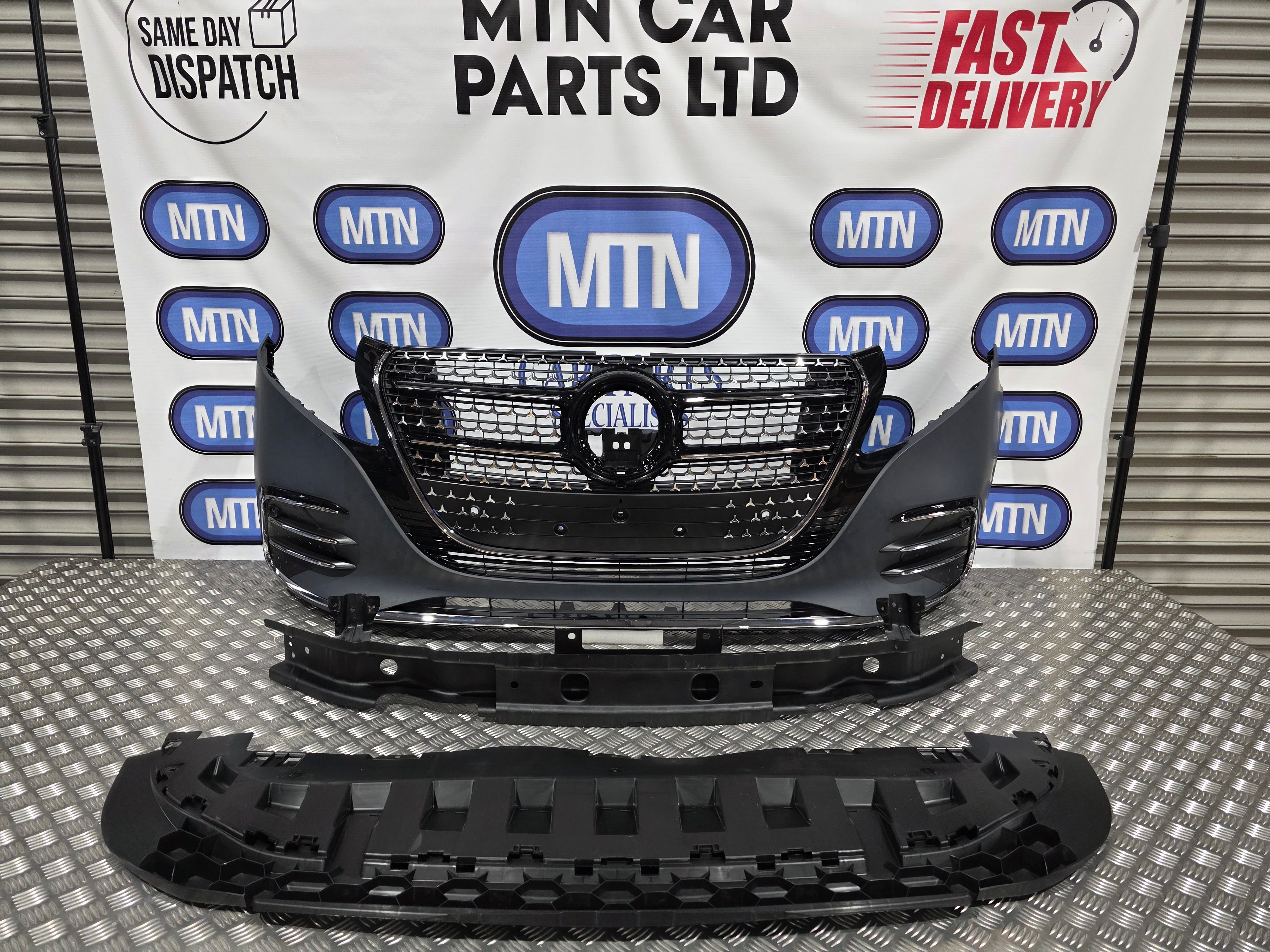 FRONT BUMPER FOR MERCEDES VITO V CLASS W447 15-26 AMG LINE V300D LIGHTS KIT