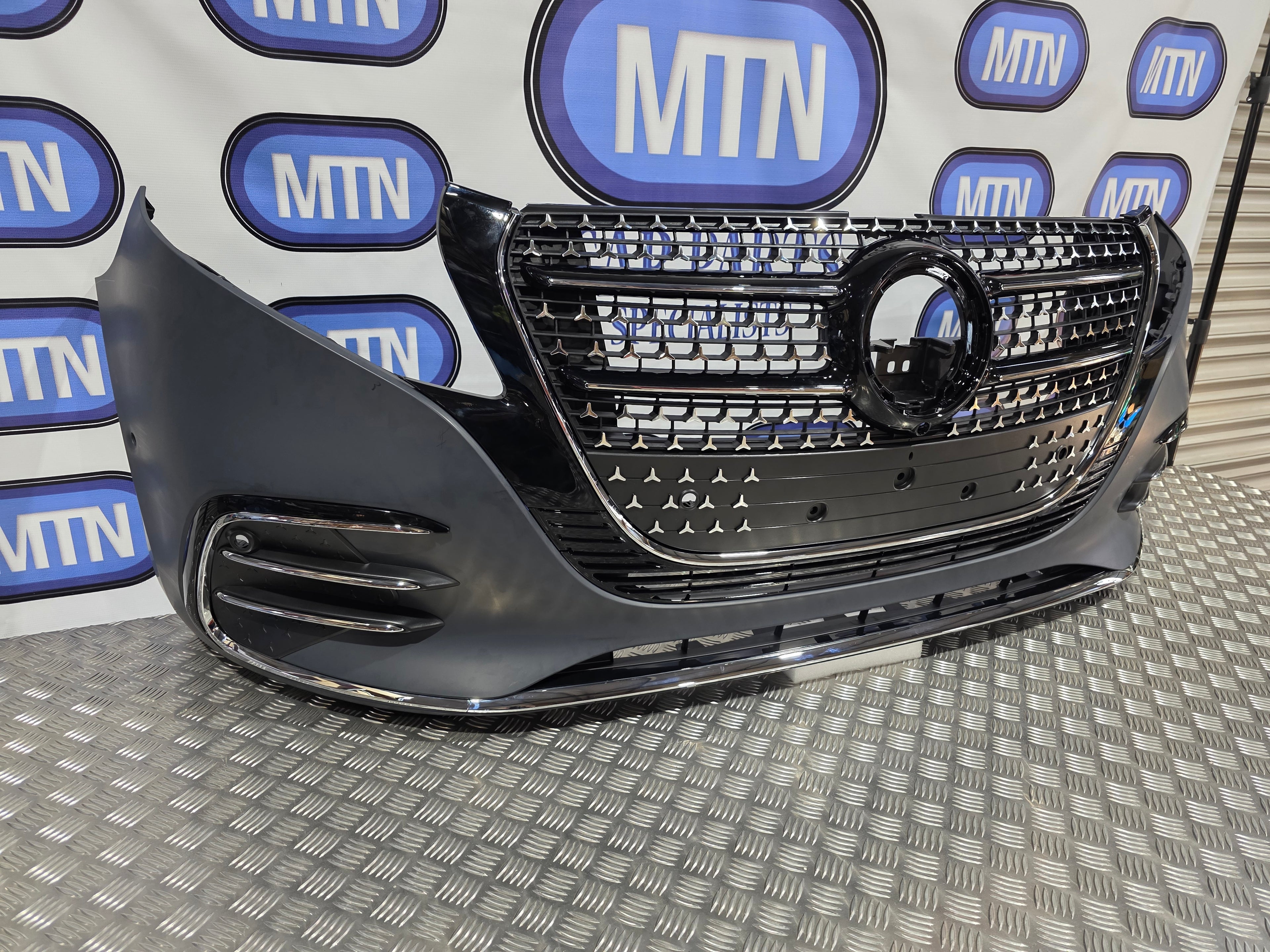 FRONT BUMPER FOR MERCEDES VITO V CLASS W447 15-26 AMG LINE V300D LIGHTS KIT