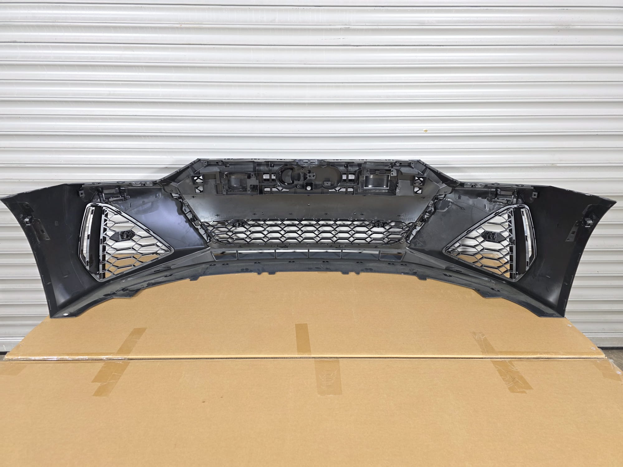 Front Bumper For Audi A7 / S7 2019-2024 C8 RS7 Style Honeycomb Grill