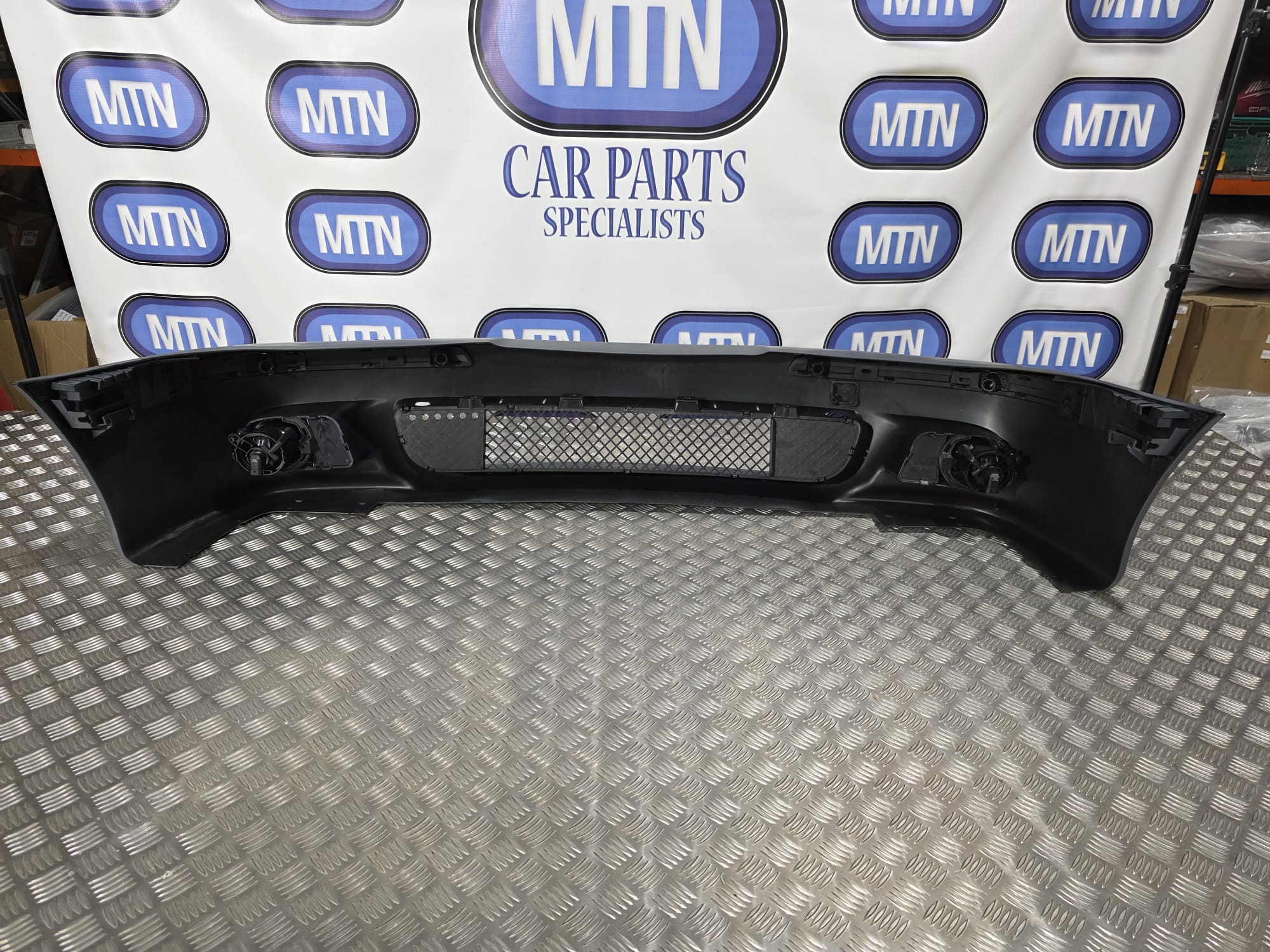 FUL FRONT BUMPER M5 STYLE GLOSS BLACK TRIM FOR BMW 5 SERIES E39 With Fog Lights