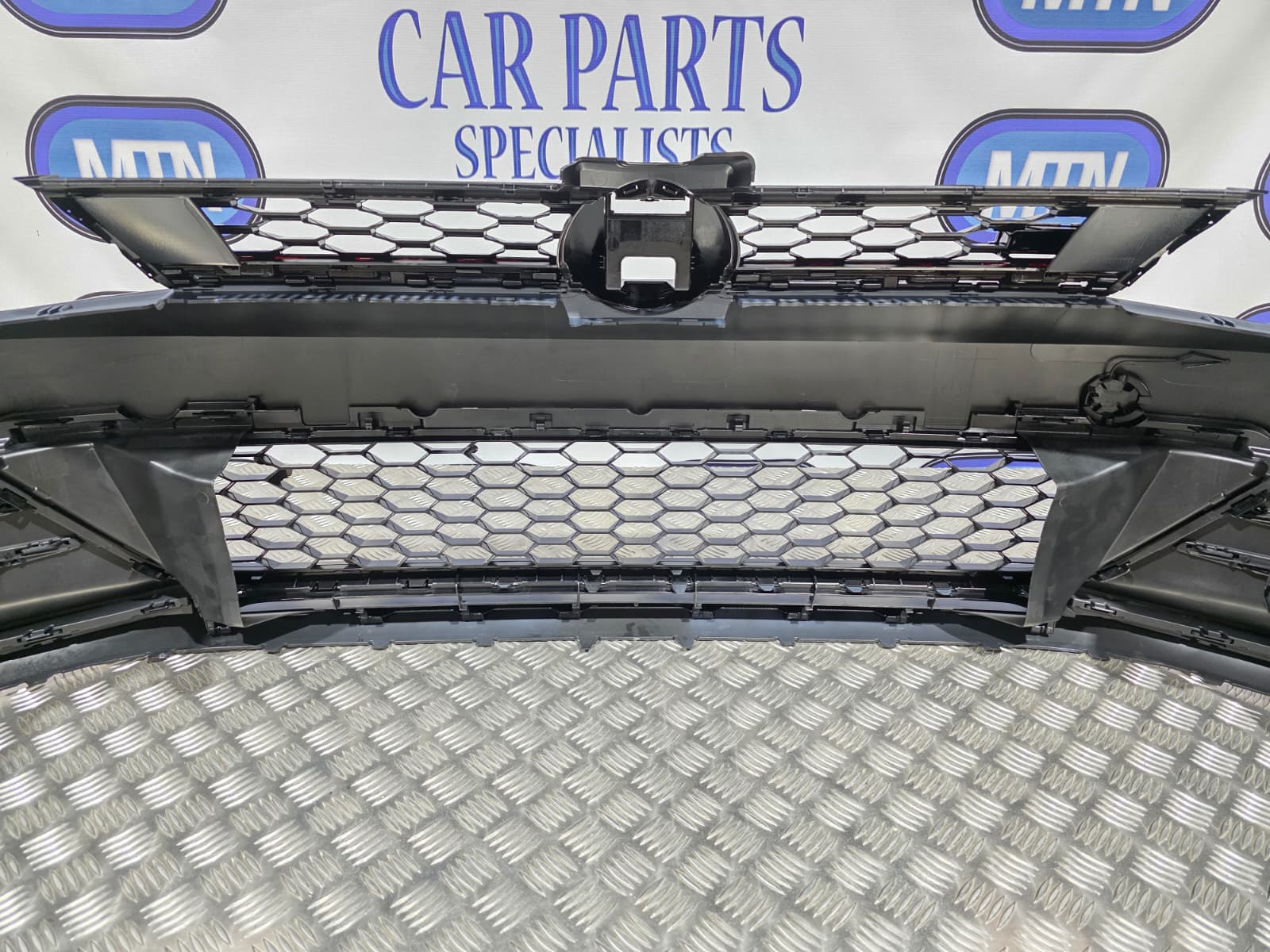 Front Bumper for VW Volkswagen Golf MK7 GTI/GTD 7.5 Look with Fog Lights – Pre Facelift