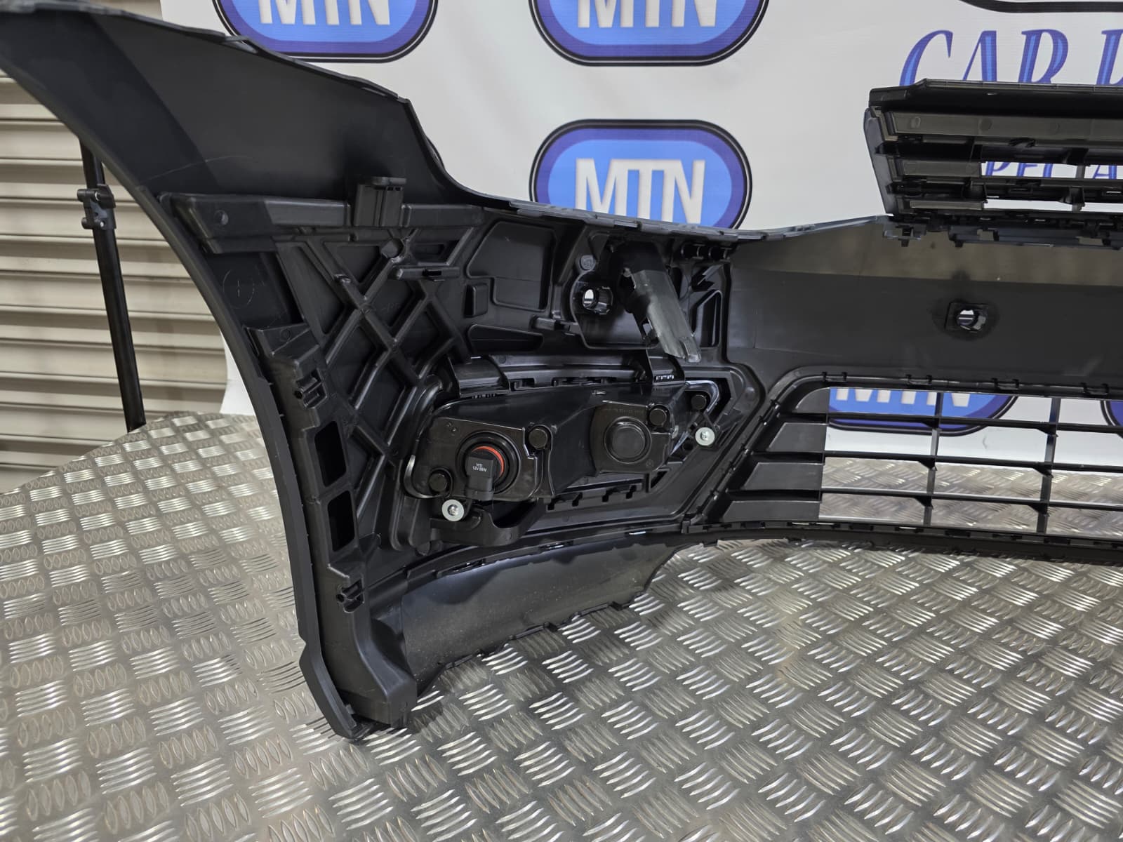 FRONT BUMPER FOR VW VOLKSWAGEN GOLF MK 7 R LINE WITH FOG LIGHTS PRE FACELIFT