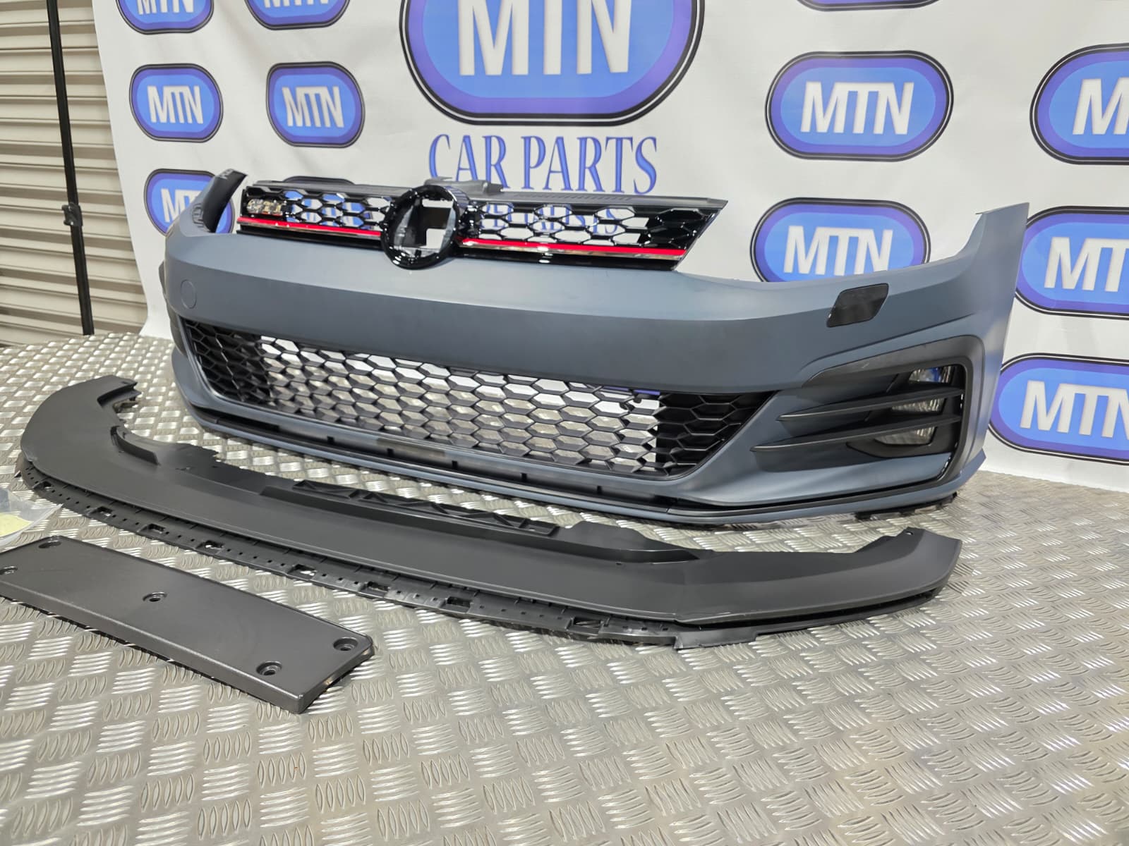 FRONT BUMPER FOR VW Golf MK 7.5 GTI GTD FOG LIGHTS GRILL GRILLE