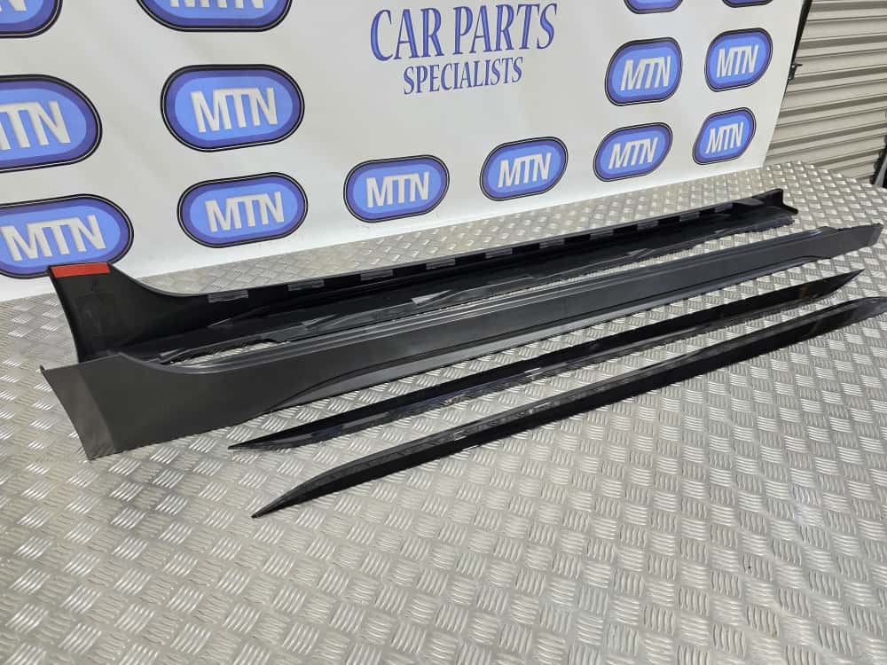 Front Rear Side Skirts Full Body Kit For Audi A7 / S7 19-24 C8 RS7 Style Gloss Black