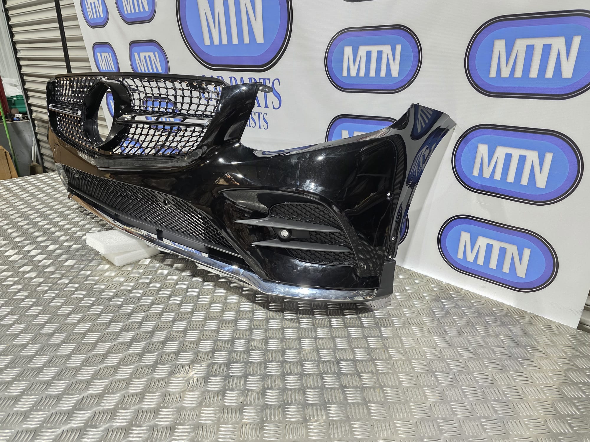 FRONT BUMPER FOR MERCEDES GLC X253 AMG LINE 15 - 19 C197 OBSIDIAN BLACK