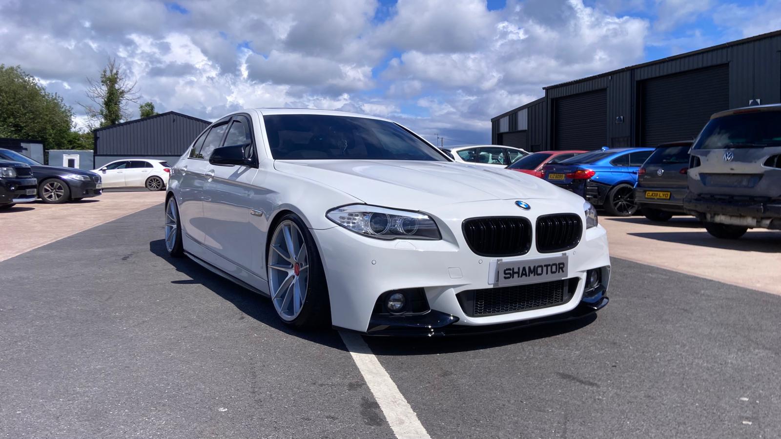 BMW 5 SERIES M SPORT 2013 - 2017 F10 F11 LCI FACELIFT FRONT BUMPER + GRILLS TRIM