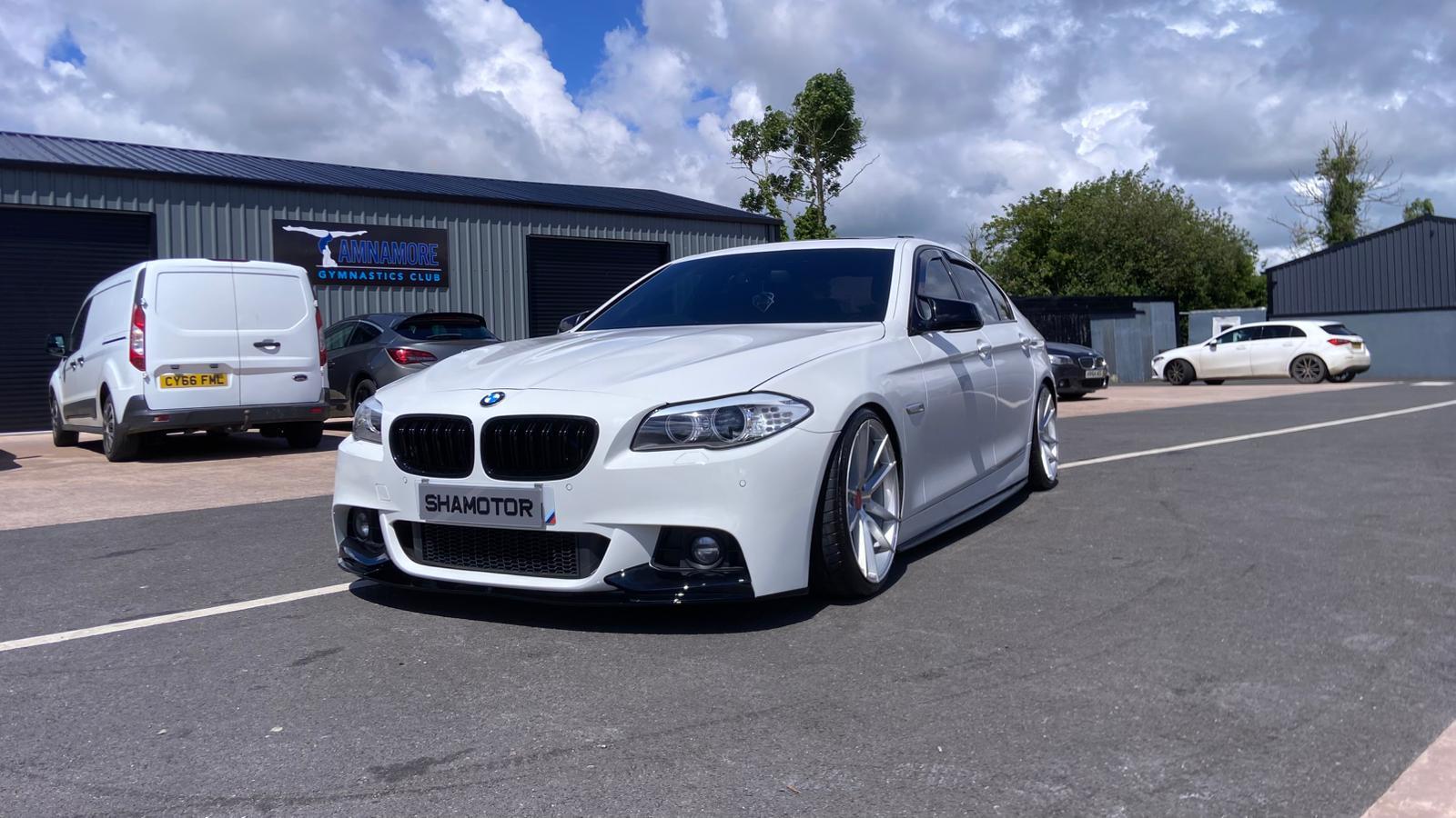 BMW 5 SERIES M SPORT 2013 - 2017 F10 F11 LCI FACELIFT FRONT BUMPER + GRILLS TRIM