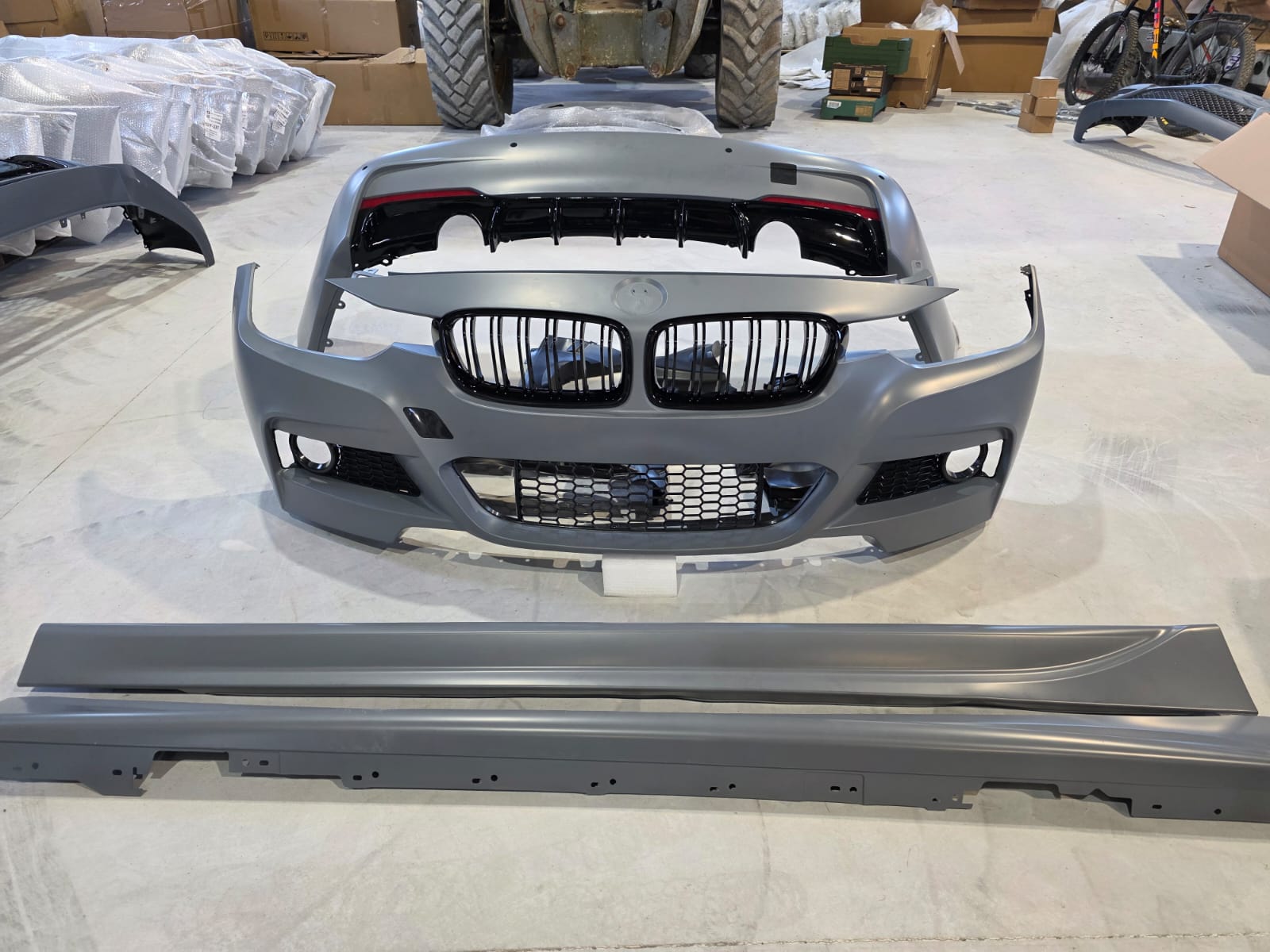 Full M Sport kit For BMW 3 Series 11-19 F30 F31 Front & Rear bumper, Side Skirts, Kidney Grills Main image