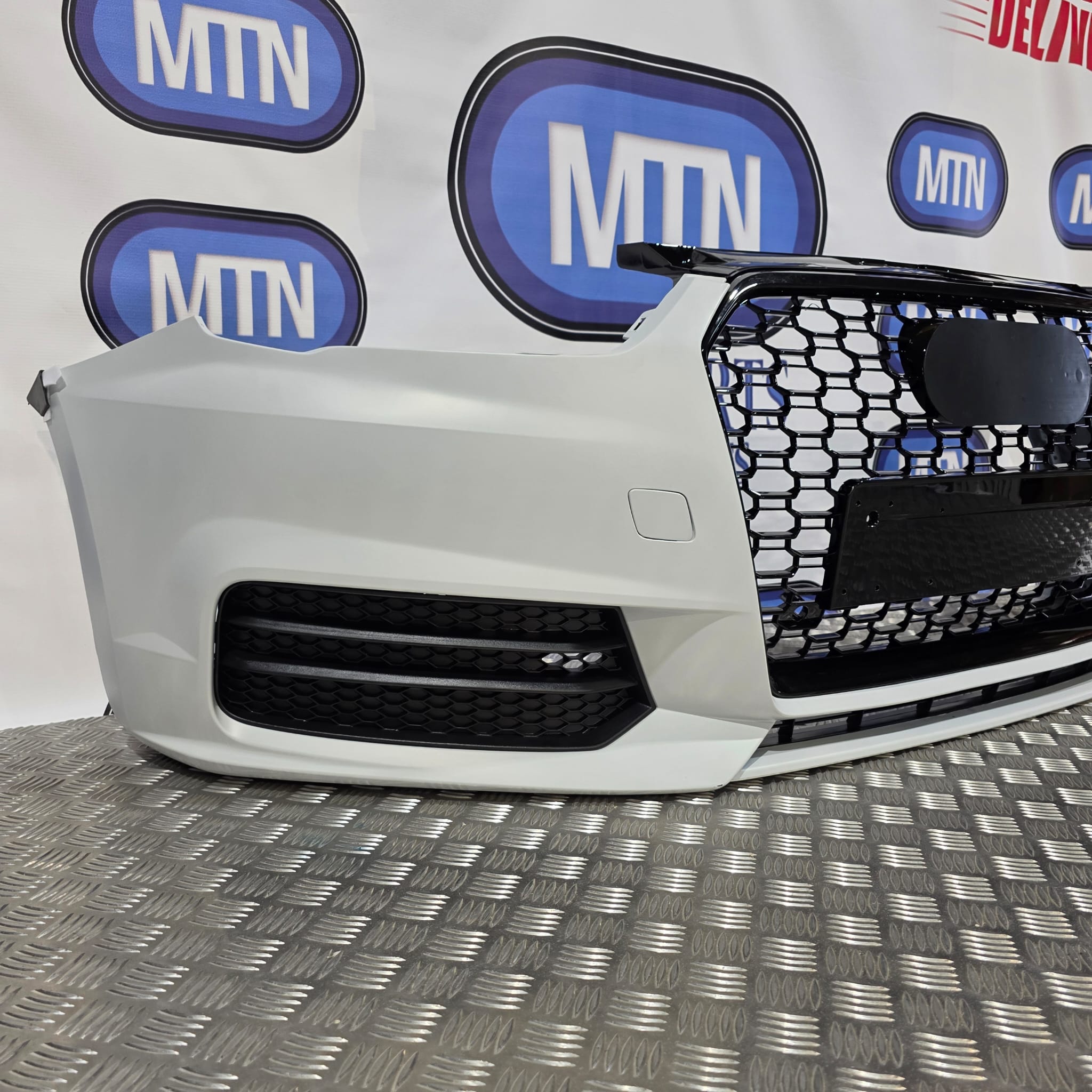 New Complete Front Bumper for A1 / S1 2014-2018 Facelift with Honeycomb Grill