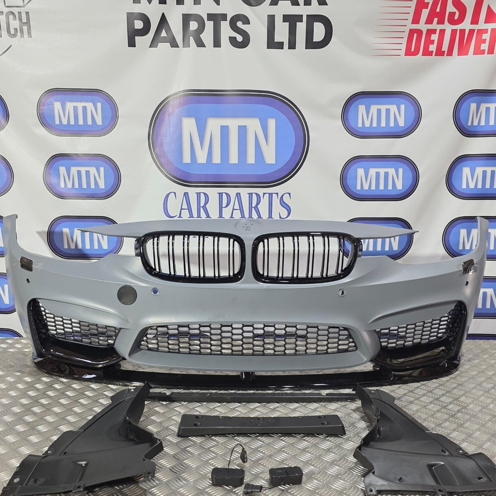 Front Bumper M3 Style For BMW 3 Series 11-19 F30 F31 M3 Front Bumper Kidney Grills (With or Without Fog Lights) Main image